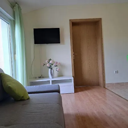 In Kastel Near The Sea Appartement Kaštela