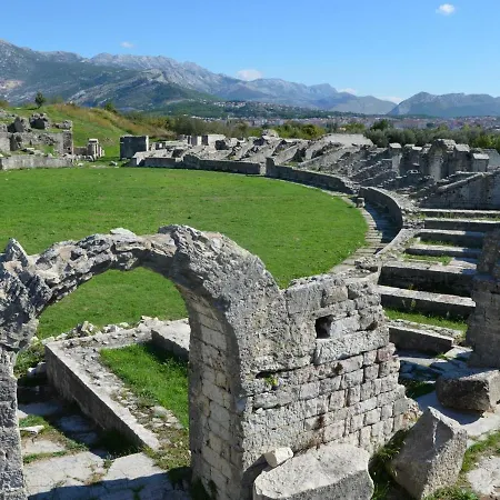 In Kastel Near The Sea Appartement Kaštela