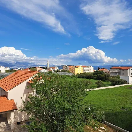 In Kastel Near The Sea Appartement