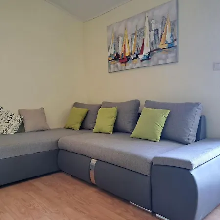 In Kastel Near The Sea Appartement Kaštela